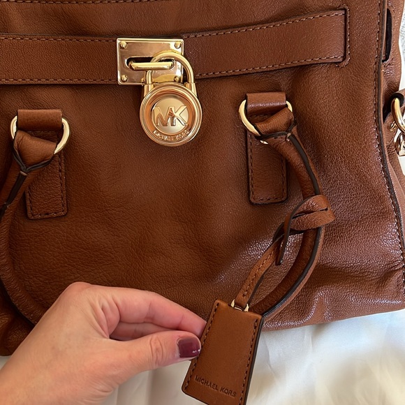 Michael Kors Medium Leather Hamilton Tote Bag Gold Hardware - Picture 6 of 7